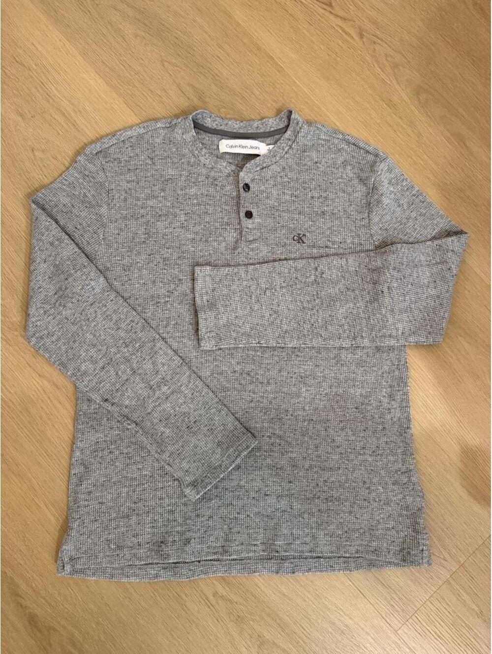 Calvin Klein Jeans Gray Long Sleeve Waffle Henley Shirt Medium